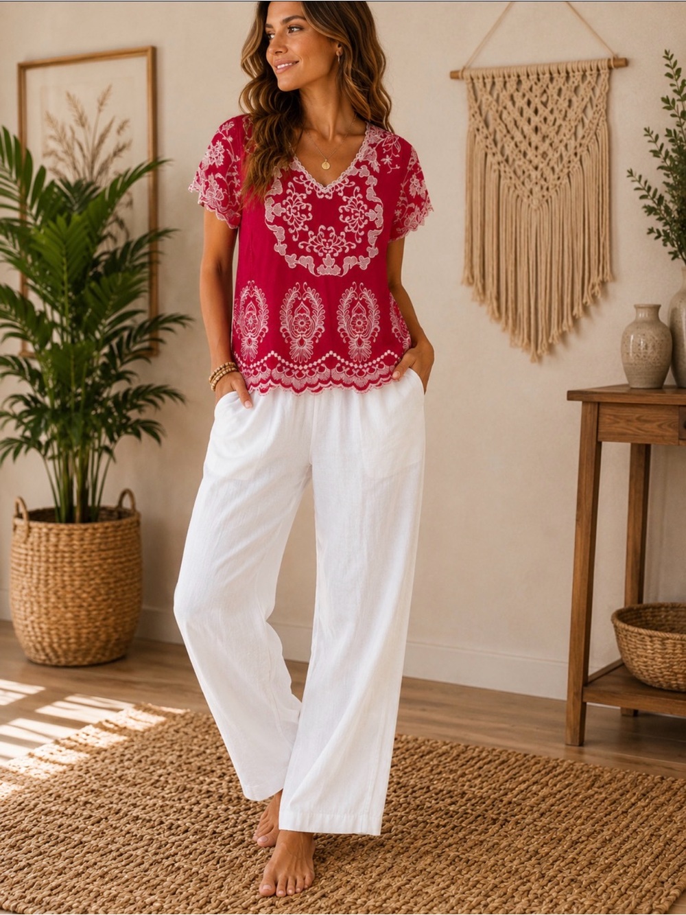 Solitaire Cranberry Embroidered V-Neck Tunic Size Medium